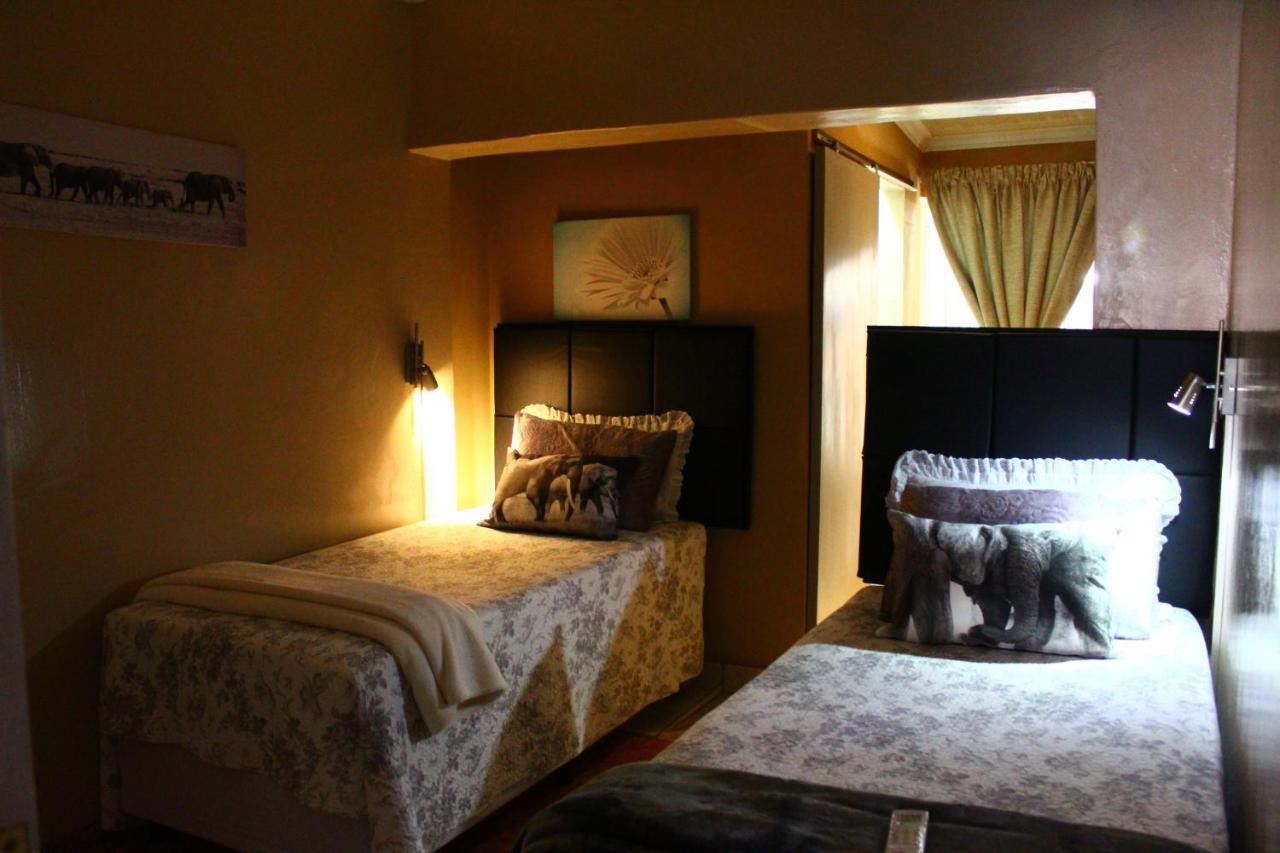 Alternative B&B In The Township Potchefstroom Ngoại thất bức ảnh